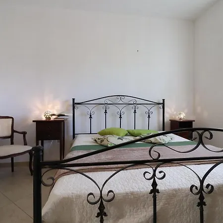 Appartement Casa Vacanze Chiara In Centro, 5/6 Persone Otranto