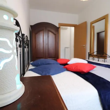 Casa Vacanze Chiara In Centro, 5/6 Persone * Otranto