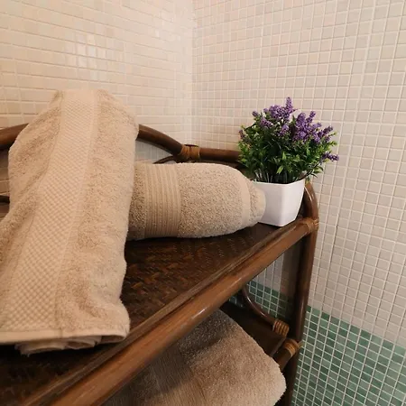 Appartement Casa Vacanze Chiara In Centro, 5/6 Persone Otranto
